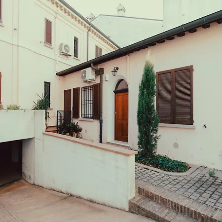 Elegance With Parking Appartement *